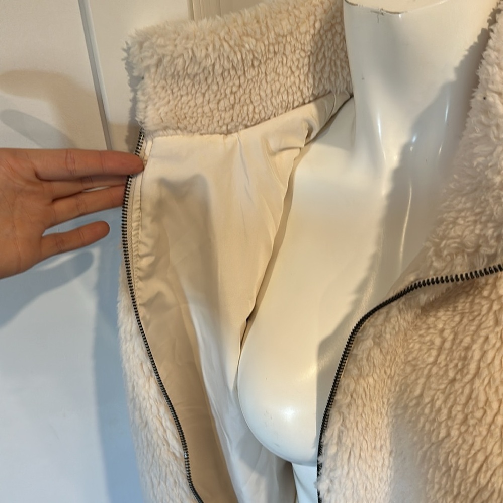 Universal Threads Jacket - Picture 3 of 5